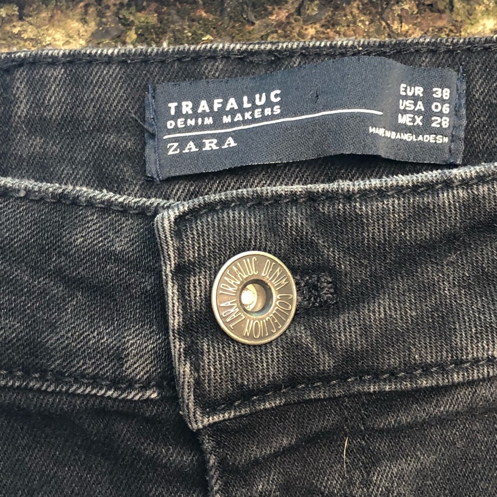 🛍Zara Trafaluc Black Skinny Slashed Knees Jeans - Picture 3 of 5